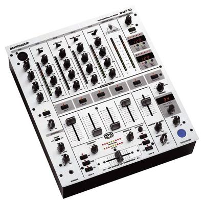Behringer Pro Mixer DJX700